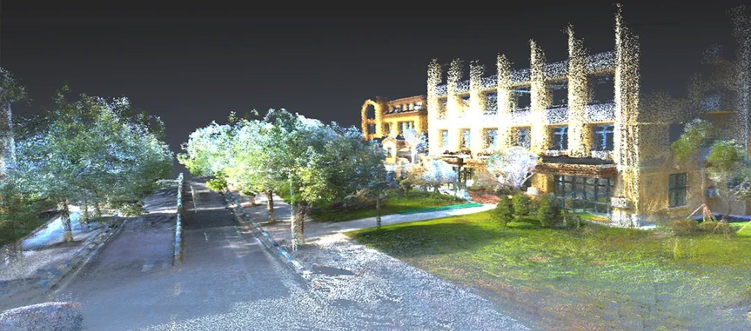 Centimetre-level point cloud of a city block, captured as the basis for renewal design.